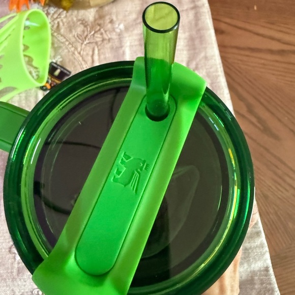 Stanley + Starbucks Neon Green Halloween Slime 40oz Quencher Rare Glow Sleeve - Picture 6 of 9